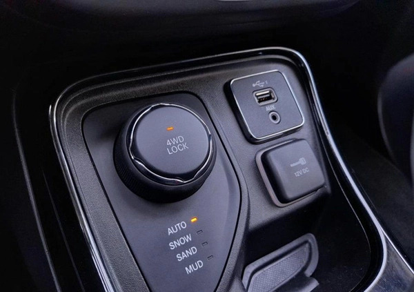 Jeep Compass cena 95900 przebieg: 119964, rok produkcji 2019 z Zielona Góra małe 211